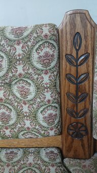 Masivní rohová lavice+2x židle s područkami+rozkládací stůl - 7