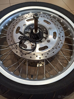 Kola na Triumph Tiger 955i - 7