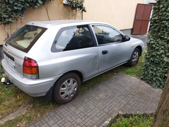 Mazda 323 BA - 7