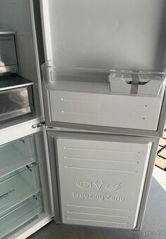 LG lednice - 7