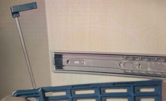 Magnetický přípravek pro vrtání pojezdů šuplíků do skříněk - 7
