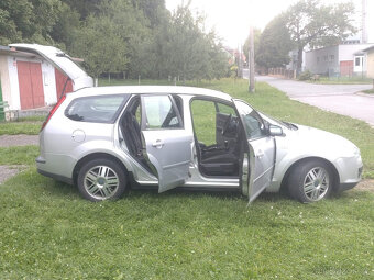 Ford Focus GHIA MK2 1.6 TDCi 80 kW, Kombi, r.v. 2006 - 7