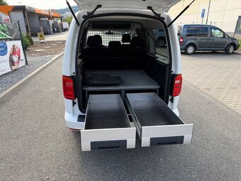 ► VW CADDY MAXI 2,0 TDI - 110 kW, PARK. SENZORY, NAVI ◄ - 7