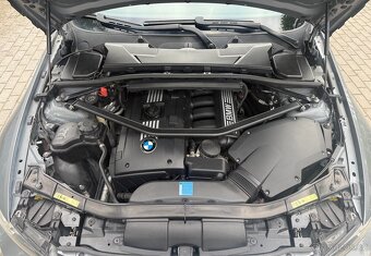 BMW E92 325i - 7