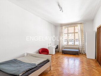 Pronájem bytu 4+1 140 m2 - 7