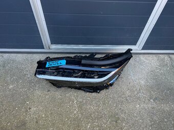 Toyota, Nissan, Luxus - 7