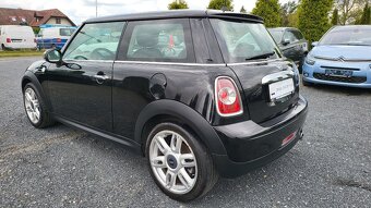 MINI COOPER ONE 2013 1.6i 72kW,TEMPOMAT,KLIMA,SERVISKA - 7