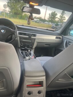 Bmw e90 325d - 7