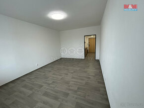Pronájem bytu 1+kk, 30 m², Otrokovice, ul. Školní - 7