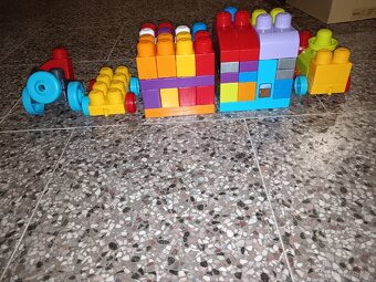 Dětska LEGO skládačka s autíčkem - 7
