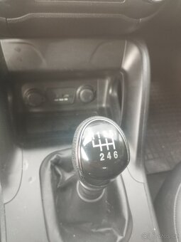 Prodám ( rezervováno)Hyundai IX35 1.6gdi 99kw, čti pozorně - 7