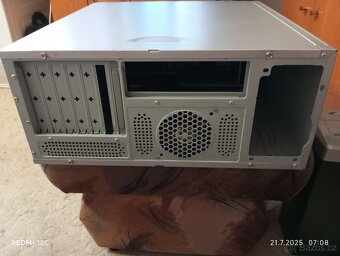 Case PC s displejem 46x42x18 - 7