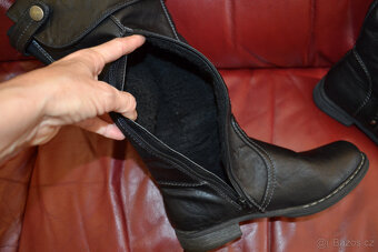 Kozačky zn. Rieker vel.38 - 7