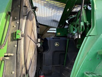 sklízecí řezačka John Deere 8600i - 7