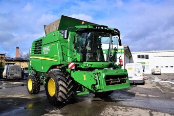 Sklízecí mlátička John Deere T660 HM č.38 - 7