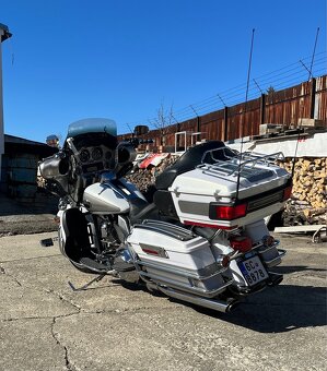 Harley Davidson FLHTCU Ultra Classic Electra Glide - 7