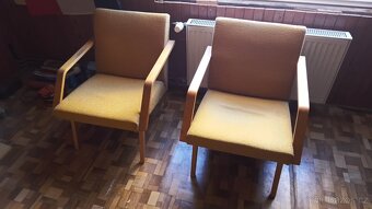 Retro křeslo ,stolky,lékařská vitrína. - 7