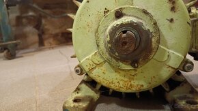 Motor třífázový k protahovačce - 7