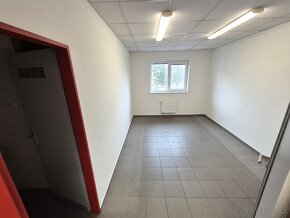Kancelářské prostory 218 m2 k pronájmu - 7