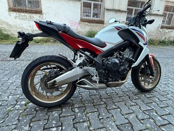 Honda CB650F - 7