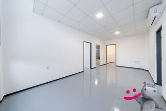 Pronájem kancelářských prostor 68 m2 - Zlín, J. A. Bati 5542 - 7