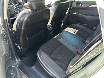 Citroen C4 exclusive 1.6HDi, r.2011, 2.maj., serviska, STK - 7