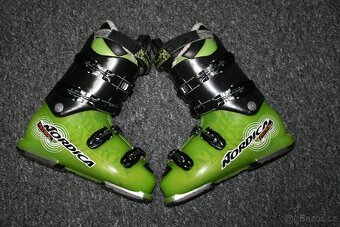 juniorské lyže Head Supershape 130 cm , lyzaky lange - 7