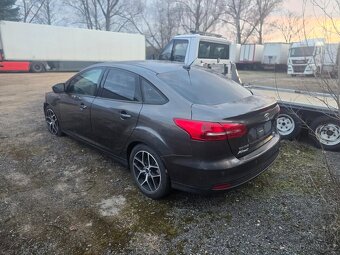 Ford Focus - 7