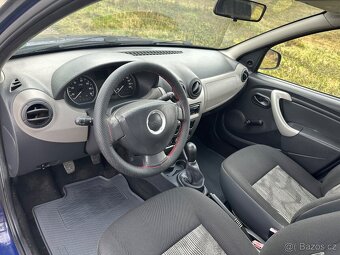 Dacia Sandero 1,4i 55KW AUTORÁDIO NA USB,TOP STAV - 7