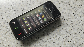 Nokia N97 mini, krásný stav. - 7