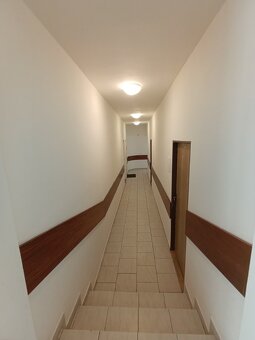 Pronájem kancelářských prostor s balkonem, 85m2, ul. Neředín - 7