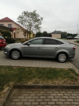 Ford Mondeo 2.0 Duratec (benzín),Ghia,2 sady kol. - 7