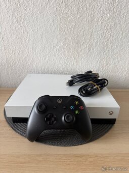 XBOX ONE X 1TB LIMITED EDICE - 7