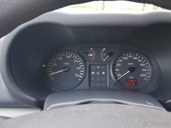 Renault Clio 1.5 dci - 7