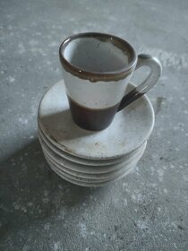 Různé keramické sady - hnědá, žlutá, zelená - 7