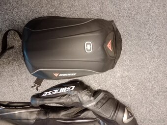 2dilná kombinéza Dainese a batoh - 7