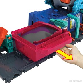 Hot Wheels City Color Reveal automyčka se žralokem a angličá - 7