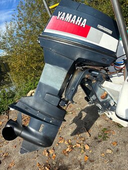Motorový člun s motorem Yamaha 60k - 7