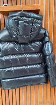 Unisex zimní bunda značky Moncler - 7