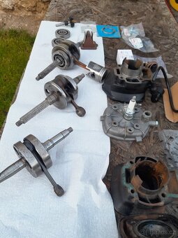 Náhradní díly- skútr - 7