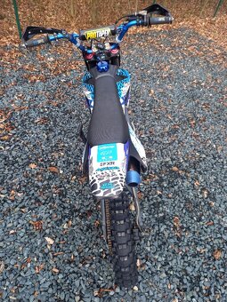 Dva pitbike s motorem Daytona a s motorem Stomp Detroit 170 - 7