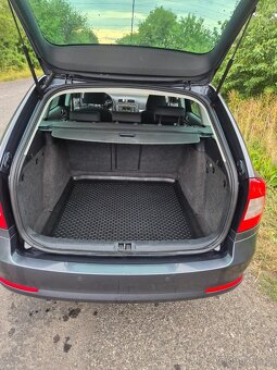 Prodám Škoda Octavia 2 1,6tdi DSGr.v 2010 - 7