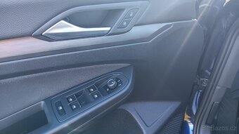 Prodám Volkswagen golf 8 najeto 80tisíc km - 7