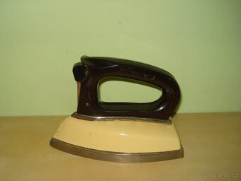 Staré žehličky - 7