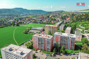 Prodej bytu 3+1, 73 m², Králův Dvůr, ul. Nad Stadionem - 7