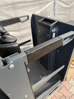 Jungheinrich EKS 210 Z + F Vysokozdvižný vozík pro vychystáv - 7
