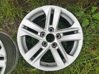 Alu kola original Toyota Auris, Corolla R16 7Jx16 5x114,3 - 7