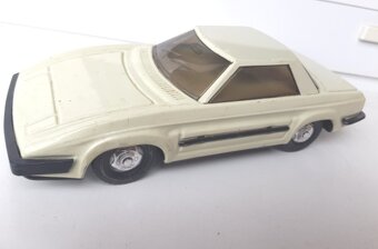 Staré hračky TATRA 603 a závodné auto ITES lietadlo akro - 7