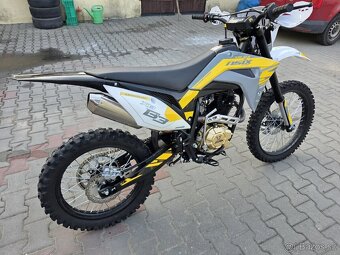 Enduro Asix xb 83 - 7