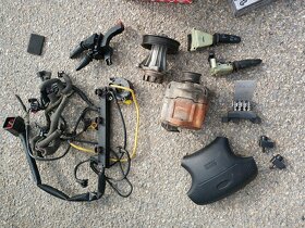 Ford Scorpio 2,3i, LPG,rv 98, náhradní díly - 7